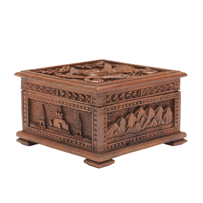 Hand carved Nepalese wood box with hinged lid (c. 1900-50)