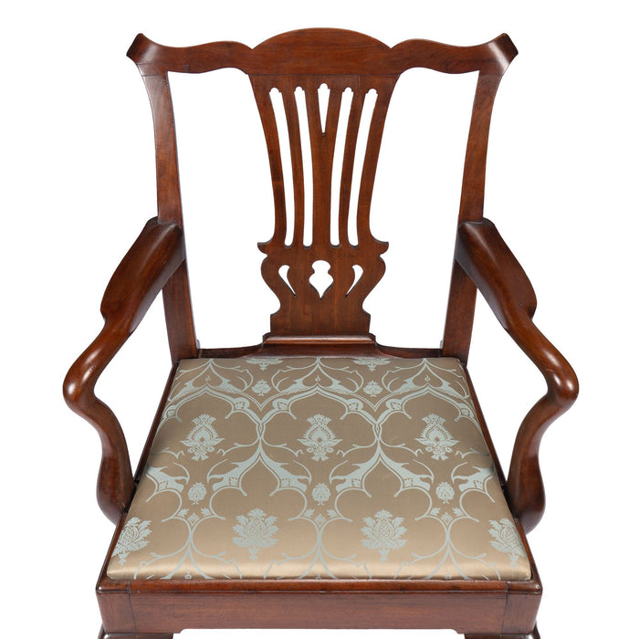 English George II walnut arm chair with upholstered slip seat (c. 1740-60)