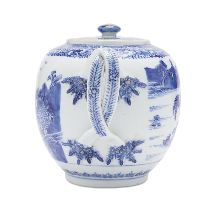 Chinese porcelain tea pot with lid & strap handle (c. 1760-80)