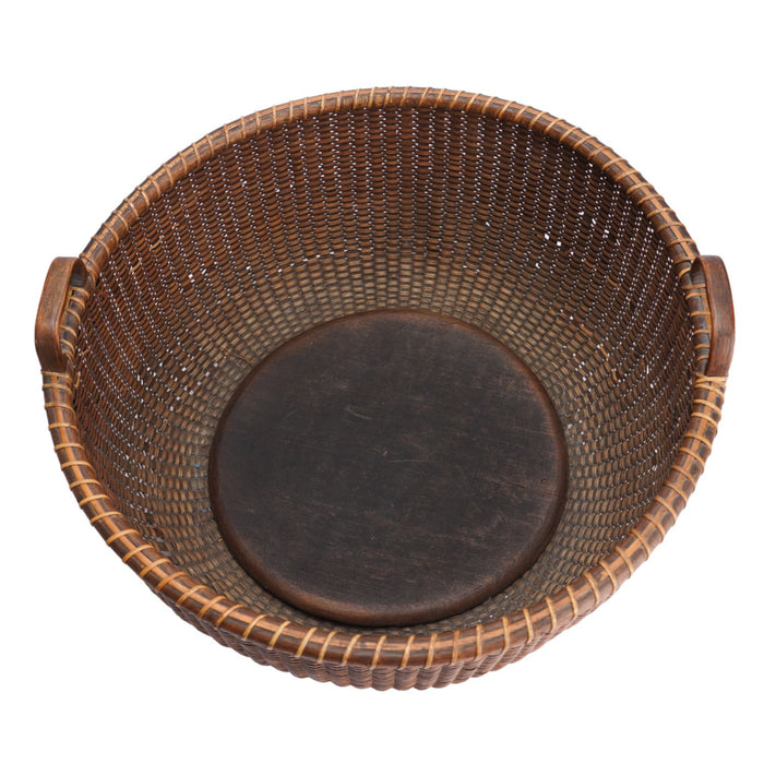 Double handled Nantucket harvest basket (1900’s)