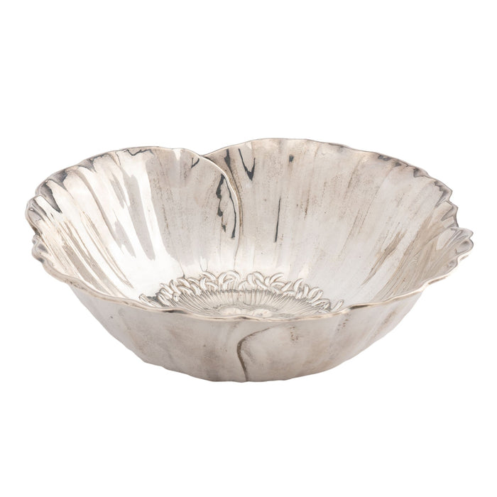 Hand hammered sterling silver bowl by Meriden Britannia Co (1893)