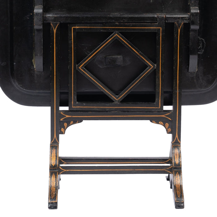 Jennings & Bettridge tilt top tray table (1830)