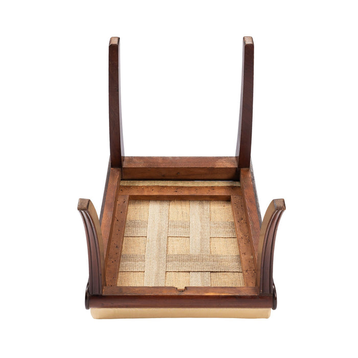 New York Neoclassic klismos side chair in Honduran mahogany (1815)