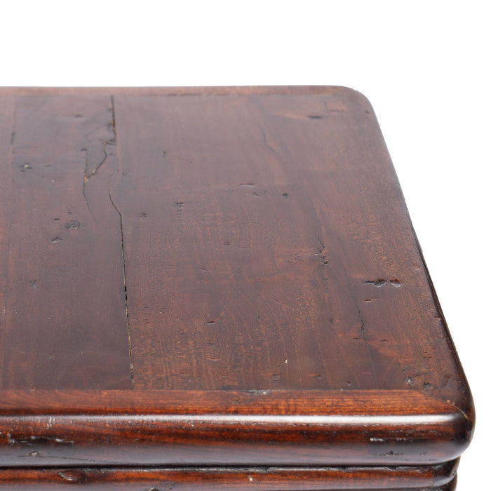 Pair of Chinese Elm stools with hump back rail (1780-1820)