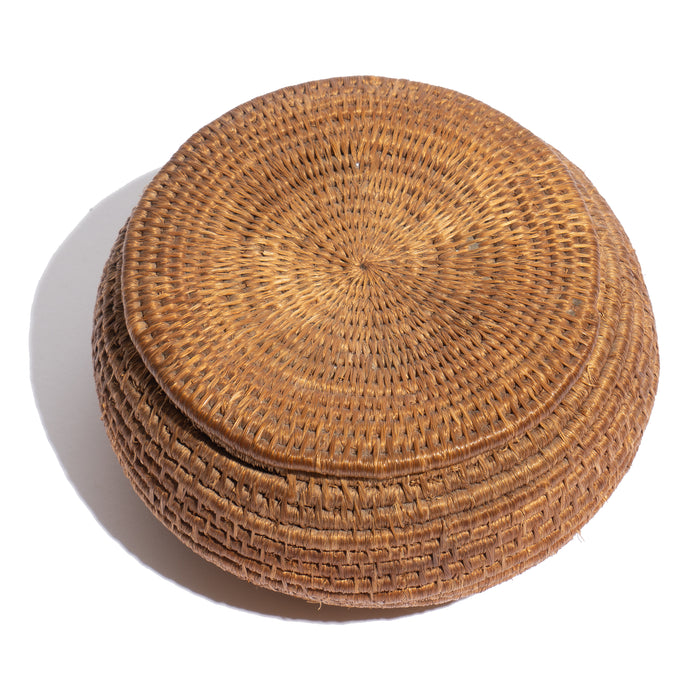 American coil woven sweetgrass basket from the Carolinas (1900's)