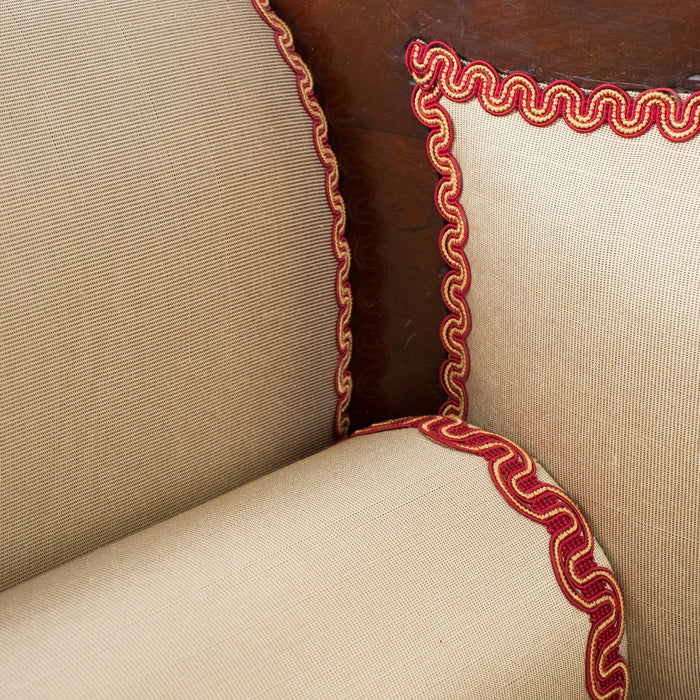 Philadelphia Neoclassic upholstered mahogany sofa (1830)