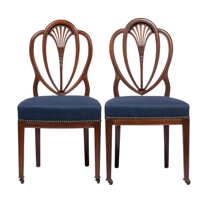 Pair of American Academic Revival Federal mahogany heart back side chairs (1900-25)