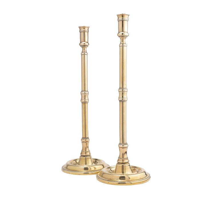 Pair of English cast brass tavern candlesticks (1850-1900)