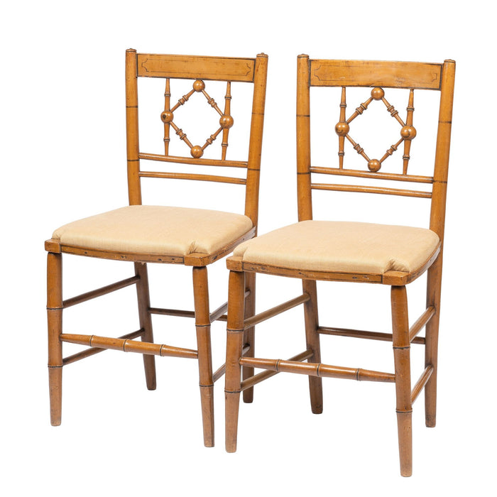 American Sheraton painted side chairs with upholstered seats (1800)
