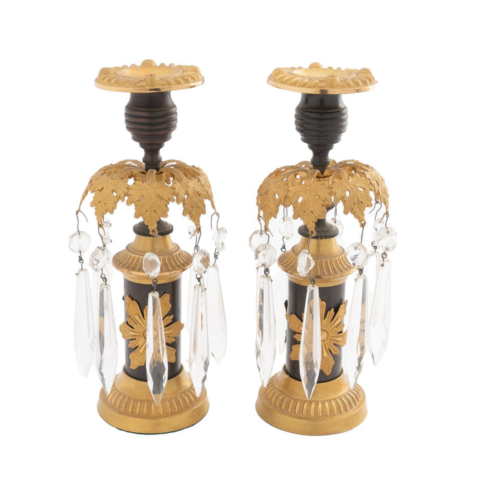 English Regency candlesticks with crystal lusters (1800)