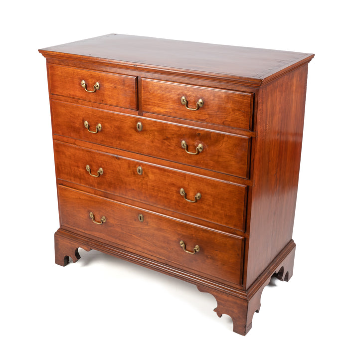 American Chippendale cherry chest of drawers (1770)