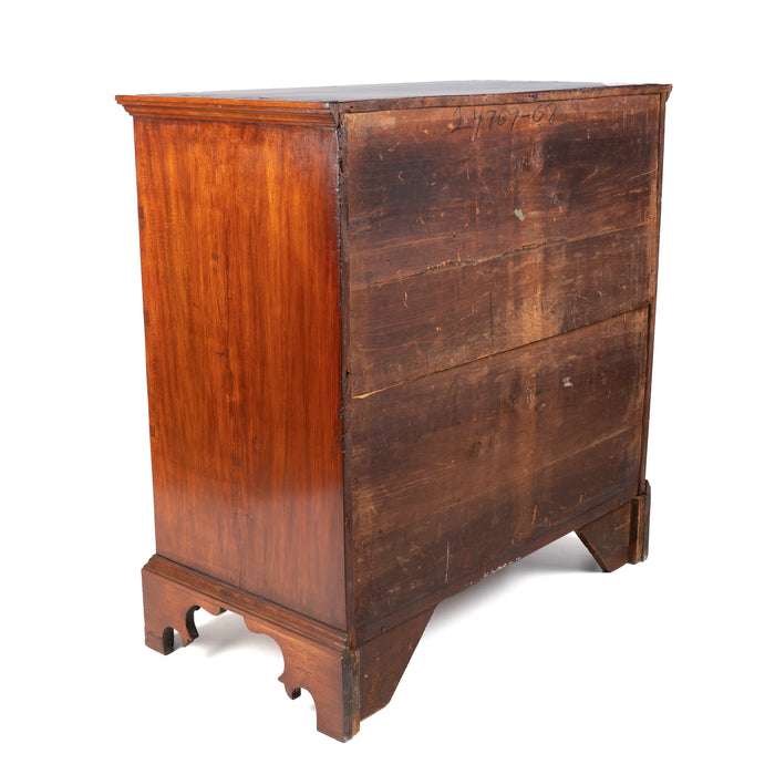 American Chippendale cherry chest of drawers (1770)