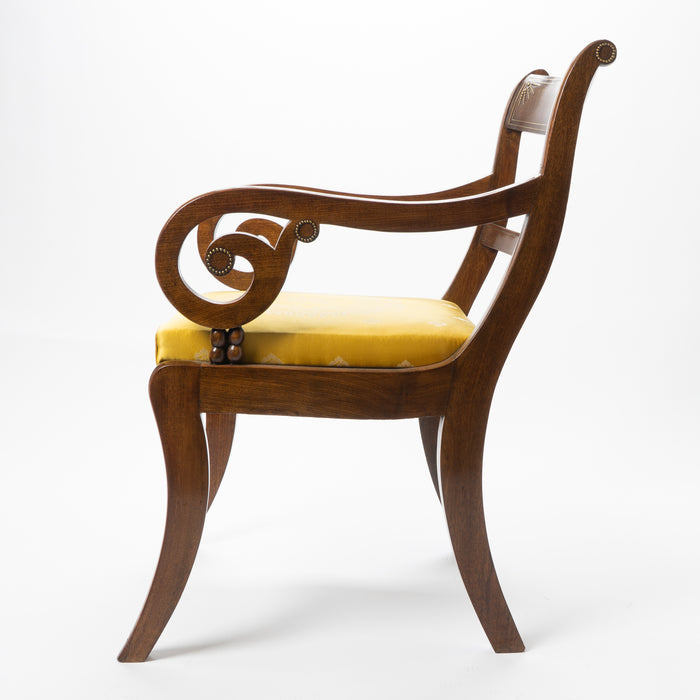 English mahogany arm chair with upholstered seat (c. 1820)