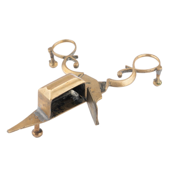 English brass wick trimmer (c. 1810)