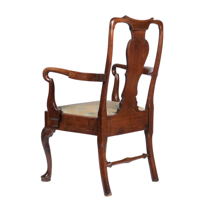 English Georgian mahogany armchair with upholstered slip seat (c. 1720)