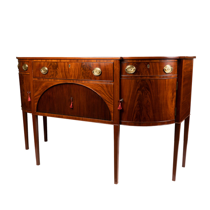 American Hepplewhite mahogany sideboard (1800-1810)