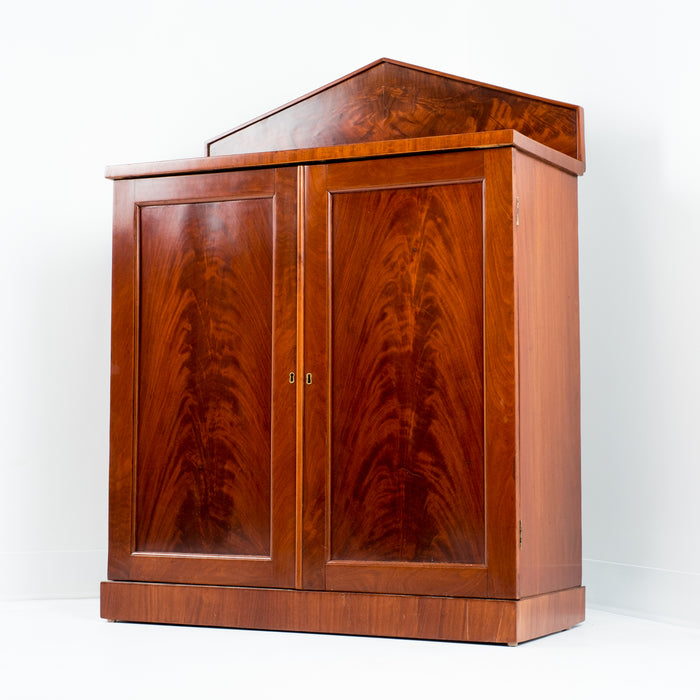 English two door mahogany server with pedimented back splash (1820)