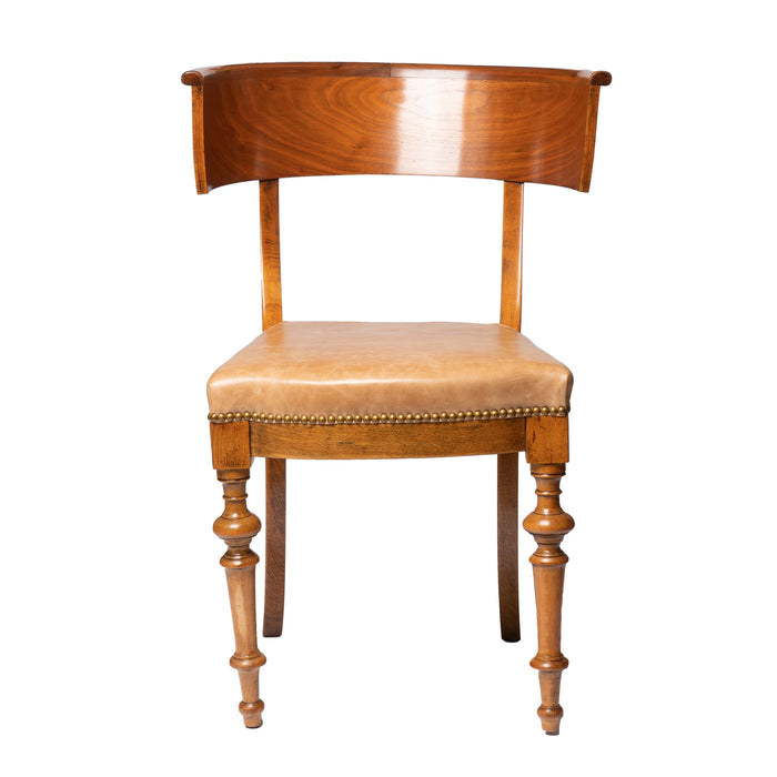 Single Klismos form side chair in European beech (1820)