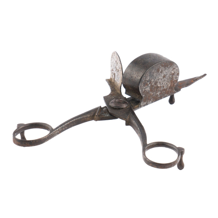 English steel wick trimmer (1800)