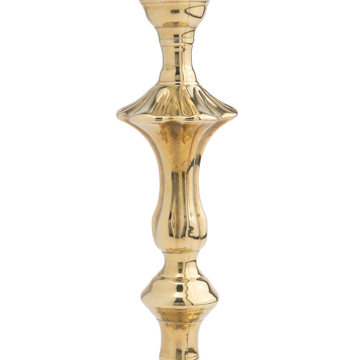 English shell base Queen Anne candlestick (1760)