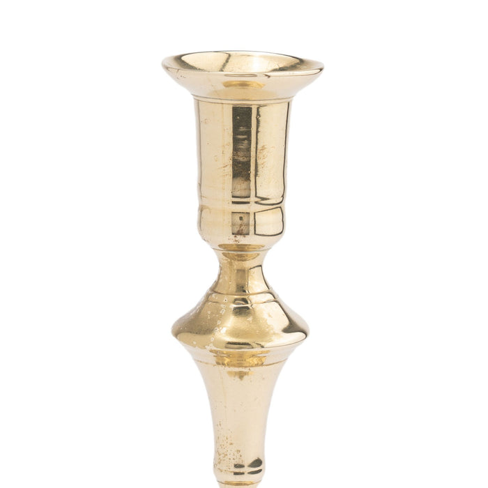 Cast brass Queen Anne scollop base candlestick (c. 1760)