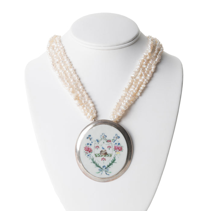 Chinese export porcelain armorial shard with multiple strand pearl necklace (1790)