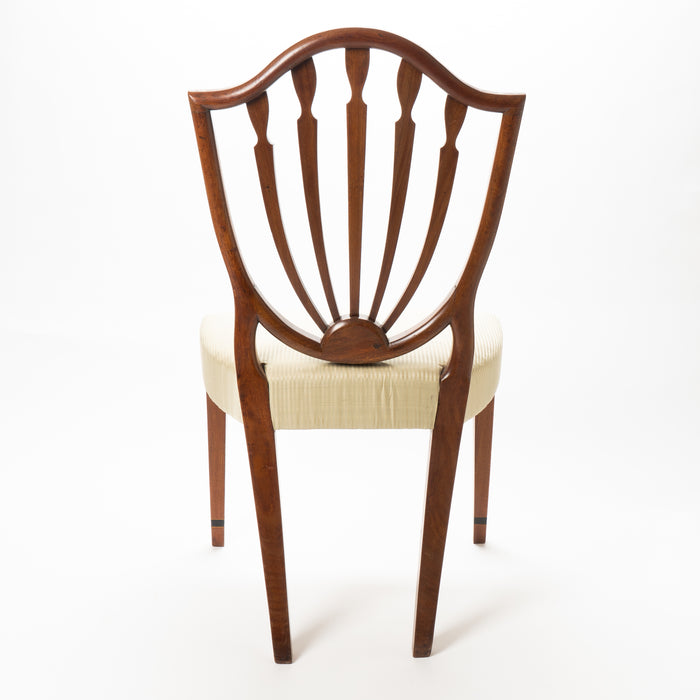 American mahogany shield back side chair with upholstered serpentine seat (c. 1790)