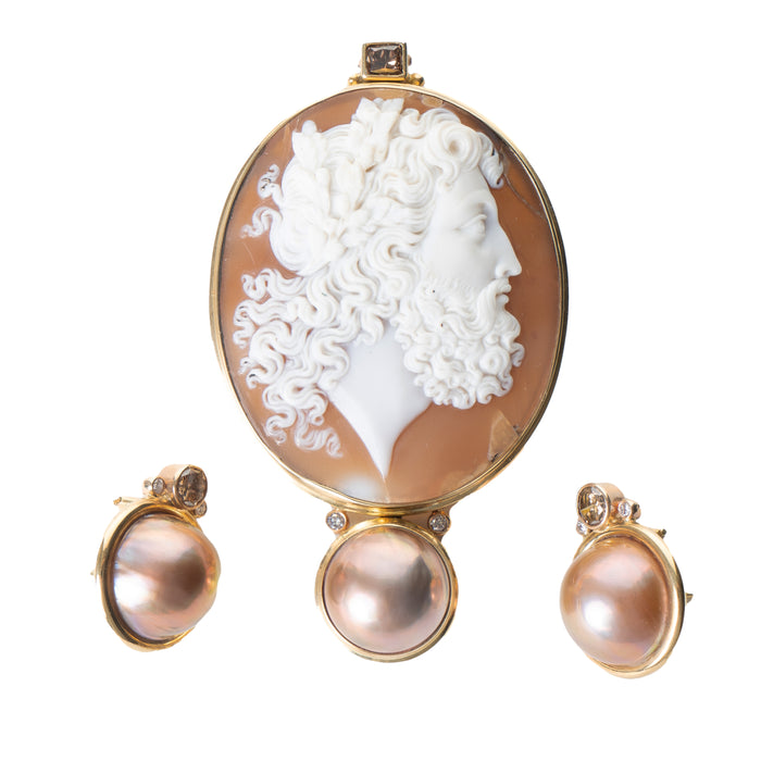 Michael Kneebone Italian cameo pendant with pearl earrings set