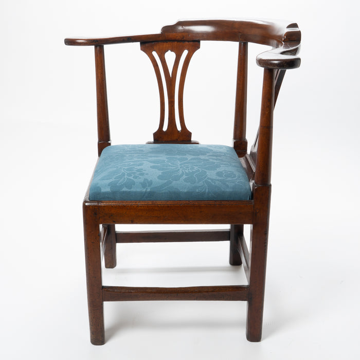 Georgian mahogany corner chair (1770-80)