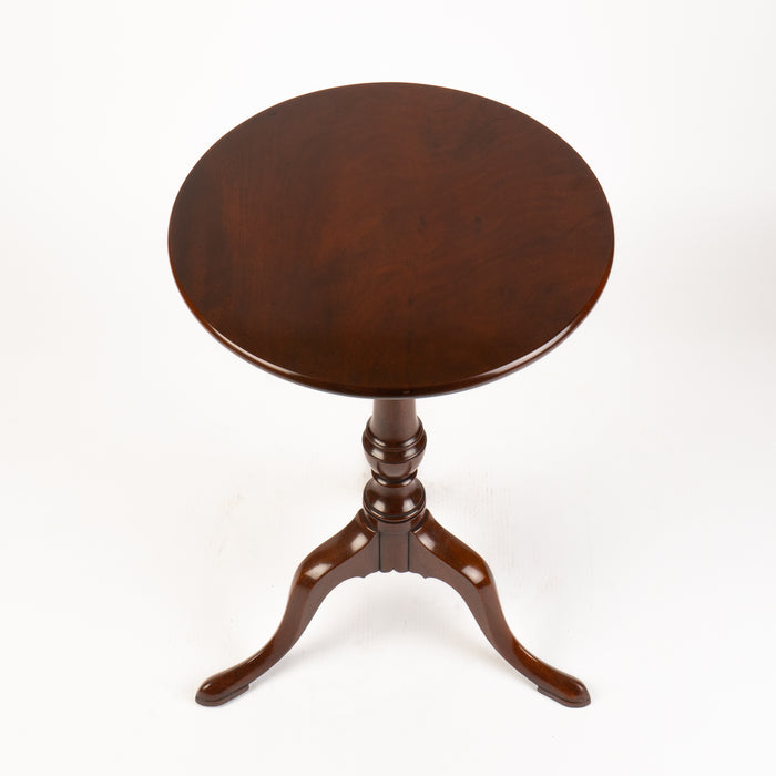 Chippendale mahogany circular tilt top candle stand (1770)