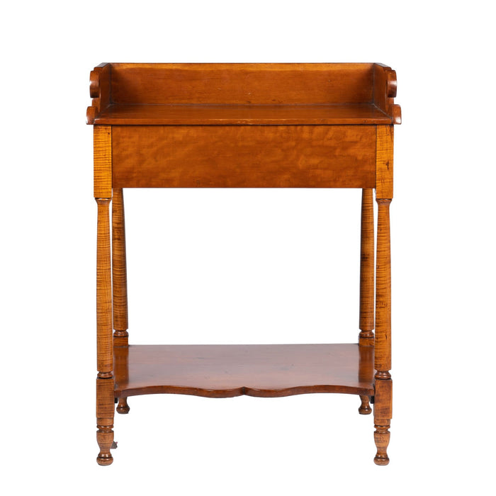 Philadelphia cherry wood dressing stand with splash on a conforming apron (1810-20)