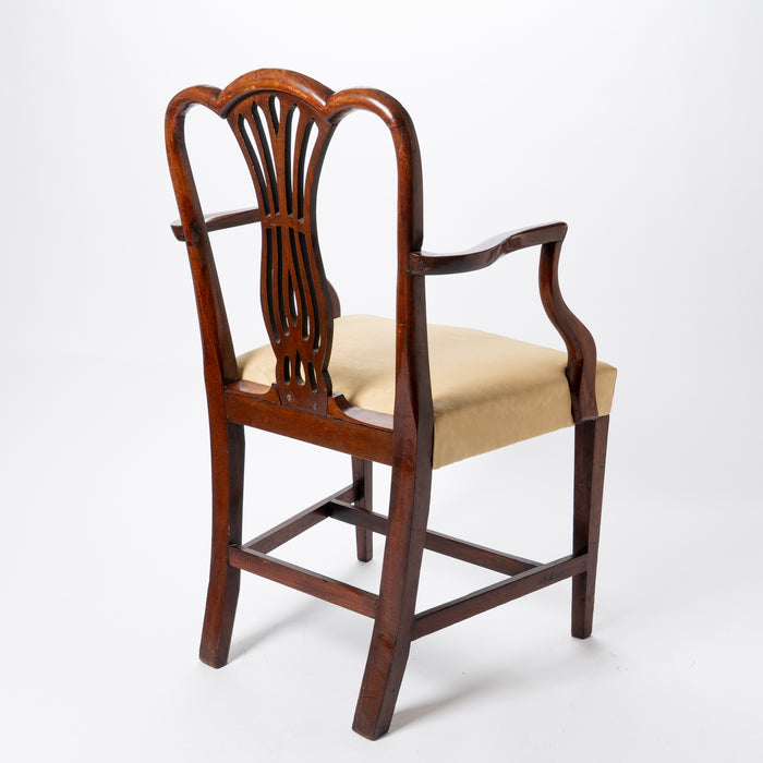 English George III carved mahogany arm chair (1770-80)