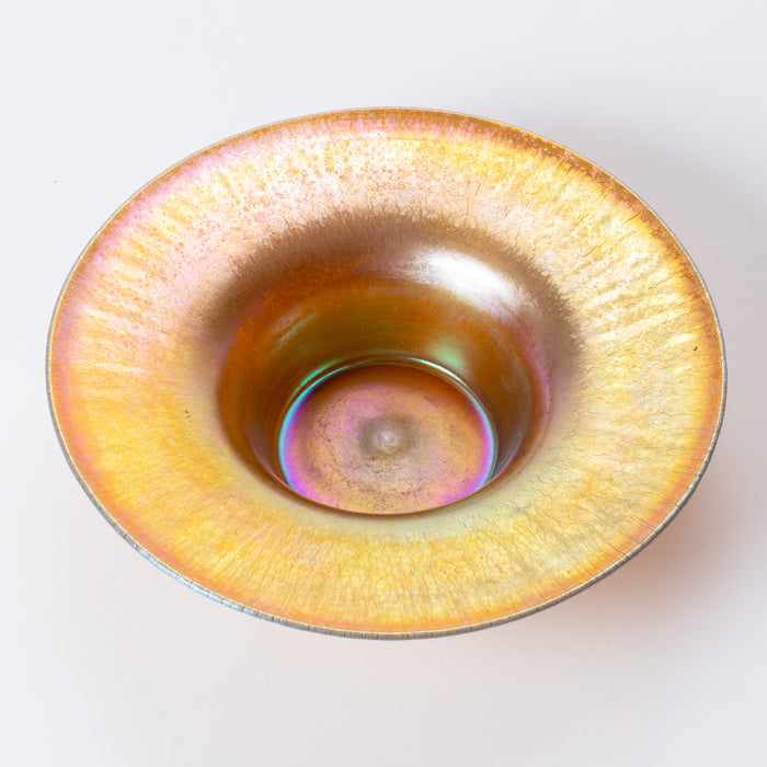Tiffany "Favrile" iridescent art glass bowl (1885-1892)