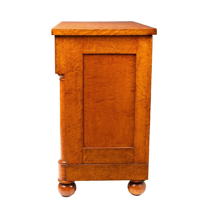 American Neoclassic bird's eye maple four drawer chest (c. 1820)